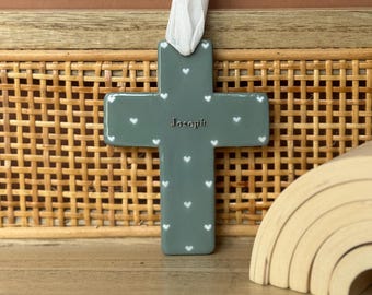 Croix murale chrétienne personnalisable en céramique / Cadeau baptême, communion, naissance ou adulte / Décoration religieuse artisanale