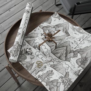 Papel de regalo con dibujos de bosque de montaña, papel de regalo único, papel de regalo navideño imprescindible, rollo de papel de regalo, imprescindible para las fiestas.