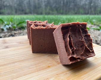 Mydło truskawkowo-kozie z zimnego mleka