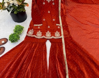 Conjunto de traje Sharara de seda de diseñador Fendy con Dupatta / Conjunto Palazzo para fiestas indias / Atuendo étnico bordado para mujer / Totalmente cosido