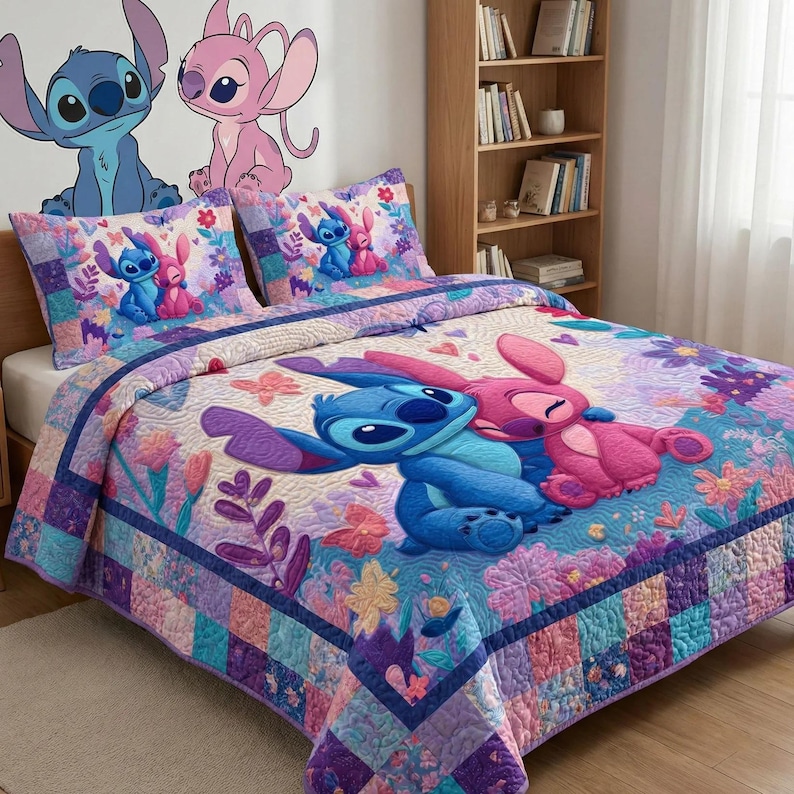 Puede incluir: Una tabla de cortar de madera hecha a mano con un acabado natural. La tabla rectangular tiene un canal para jugos y un asa. Dimensiones: aproximadamente 45 cm de largo, 30 cm de ancho y 2,5 cm de grosor.