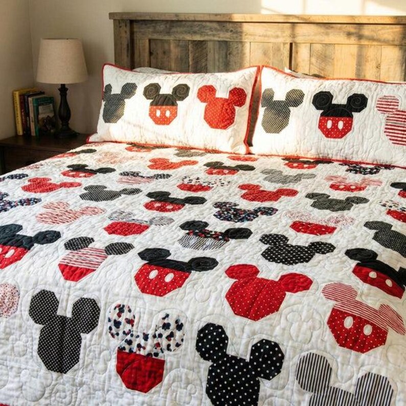Disney Patchwork Modern Mickey Mouse Polka Dot Quilt Bedding Set Disney Patchwork ...