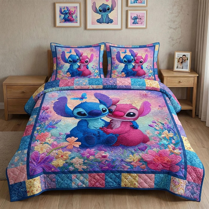 Lebendiges Blumenmuster und Engel Patchwork Quilt Bettwäsche Set, Blau Rosa Galaxy Sternentröster für Kinder Schlafzimmer, Magische Kinderzimmer Dekoration Bild 1