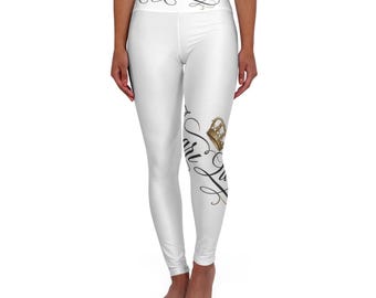 Leggings de talle alto Amari Lamar Script con corona / Estampado integral blanco