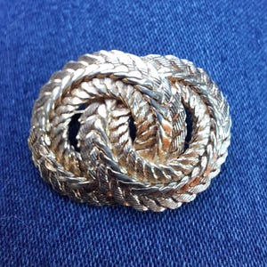 Broche trenzado vintage Napier tono dorado