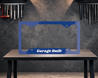 Realizzato in garage, Cornice portatarga personalizzata, Cornice portatarga auto personalizzata, Cornice portatarga in metallo, Regalo decorativo per auto, Accessori per auto