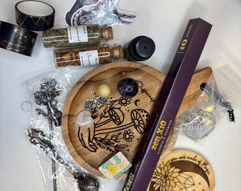 10 Item Witchy Mystery Box | Crystal, Spiritual, Gothic Gift, Witchcraft Bundle