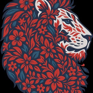 Op de afbeelding: Een geborduurde patch met een zijaanzicht van een leeuwenkop. Het ontwerp bestaat uit ingewikkelde rode bloemen en blauwe bladeren tegen een zwarte achtergrond. Het gezicht van de leeuw is wit met rode en blauwe accenten en heeft een textuur.