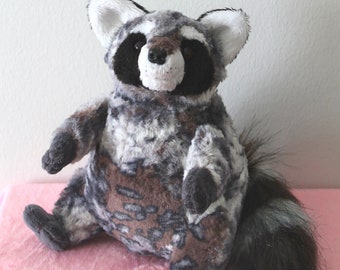 Sitting Raccoon Plush Pattern PDF / JPG Instant Download