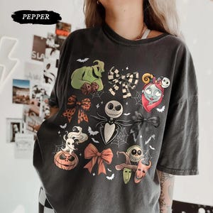 Retro Vintage Coquette Nightmare Before Christmas Tee, Jack Skellington Halloween Shirt, Disney Spooky Season Top zdjęcie 1