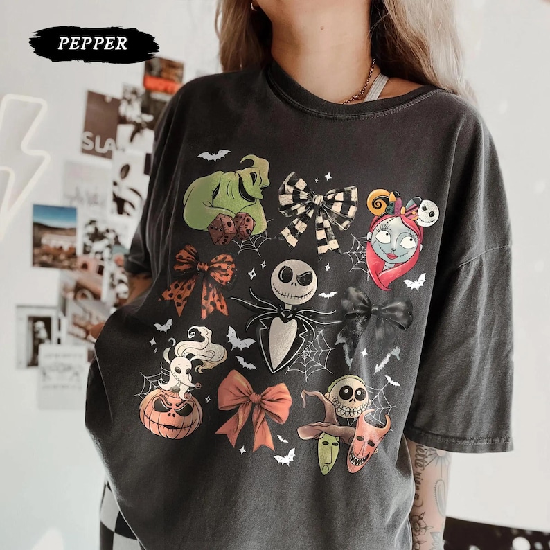 Retro Vintage Coquette Nightmare Before Christmas Tee, Jack Skellington Halloween Shirt, Disney Spooky Season Top zdjęcie 1
