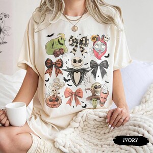 Retro Vintage Coquette Nightmare Before Christmas Tee, Jack Skellington Halloween Shirt, Disney Spooky Season Top zdjęcie 2