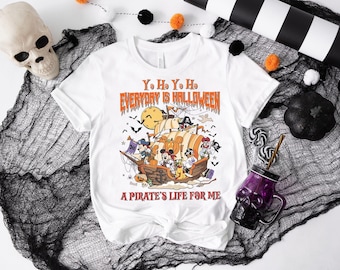 Mickey and Friends Pirates Halloween T-Shirt, Everyday Halloween on the High Seas, Mickey’s Not So Scary Family Cruise Trip Tee