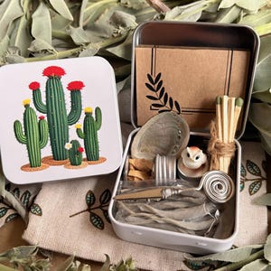 Desert Owl White Sage Smudge Kit: Single stem white sage, palo santo chips