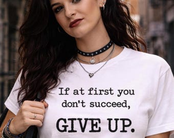 Camiseta antimotivación con estampado de meme grande, perfecta para fiestas, vacaciones y salidas nocturnas. Camiseta con eslogan divertido para mujer. Camiseta elegante.