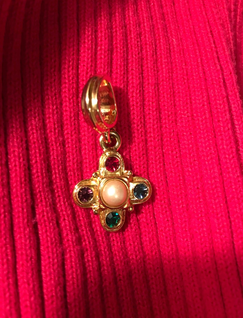 Carolee Pendant ~ Vintage Colorful Stone and Pearl ~ Gold Plated ~ Signed