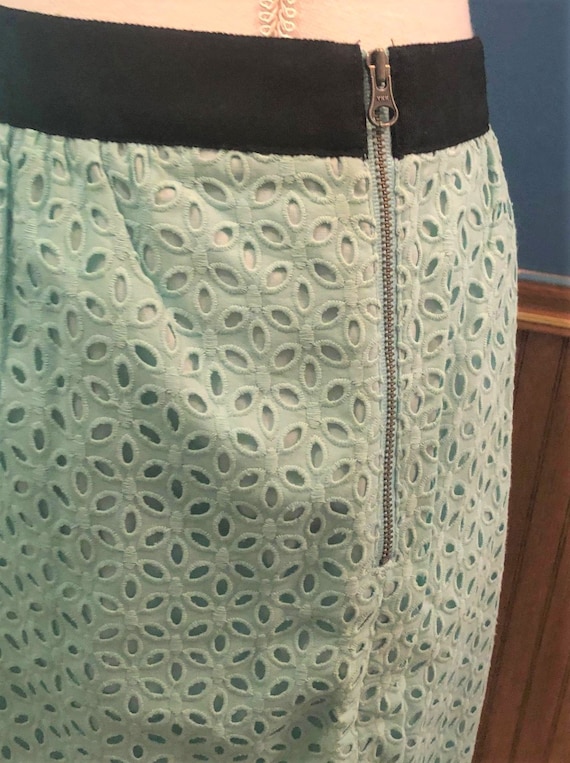 Aqua Teal Mint Eyelet Skirt Black Trim Side Zippe… - image 9