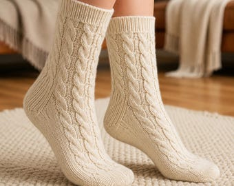Socken mit Zopfmuster Strickmuster PDF | Strukturiertes Sockenmuster | Frauen stricken Socken | Fortgeschrittenes Strickmuster