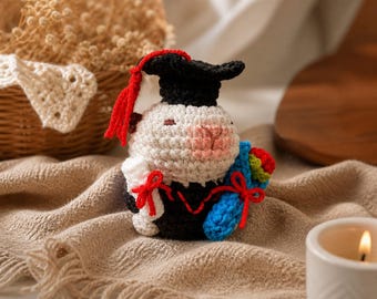 Graduación Capybara Llavero Crochet Graduado Encanto Amigurumi Felpa, Muñeca Capybara de Ganchillo hecha a mano, Clase de 2026 Regalo