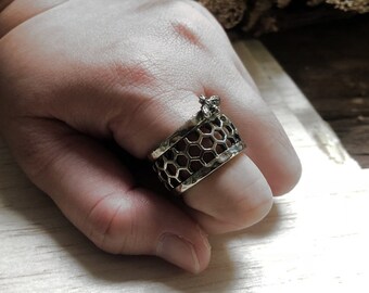 honey Bee Ring for unisex made of sterling silver 925 couple