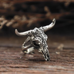 buffalo Skull Ring for women made of sterling silver 925 Bohemian style