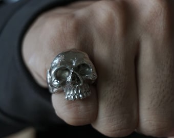 Memento Mori skull ring for men made of sterling silver 925 biker