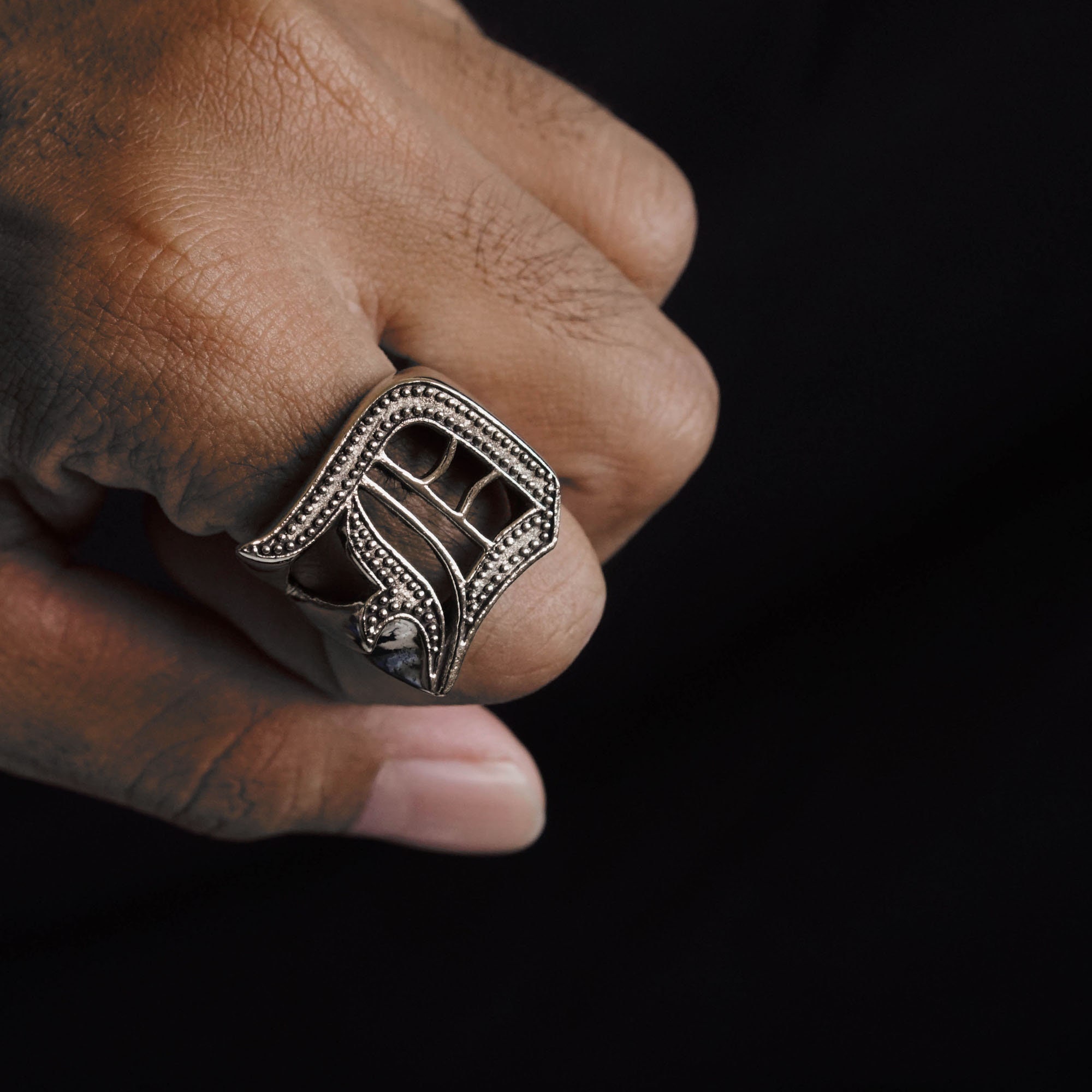 男性用D文字オールドイングリッシュリング、スターリングシルバー925製