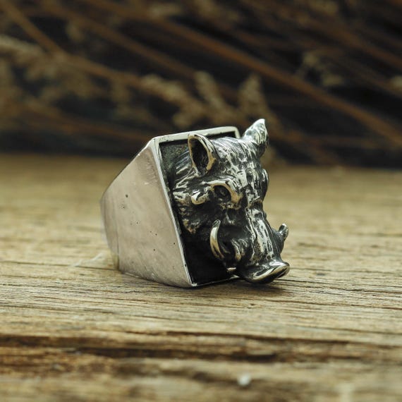 スターリングシルバー925製バイカースタイルのスクエアワイルドボア