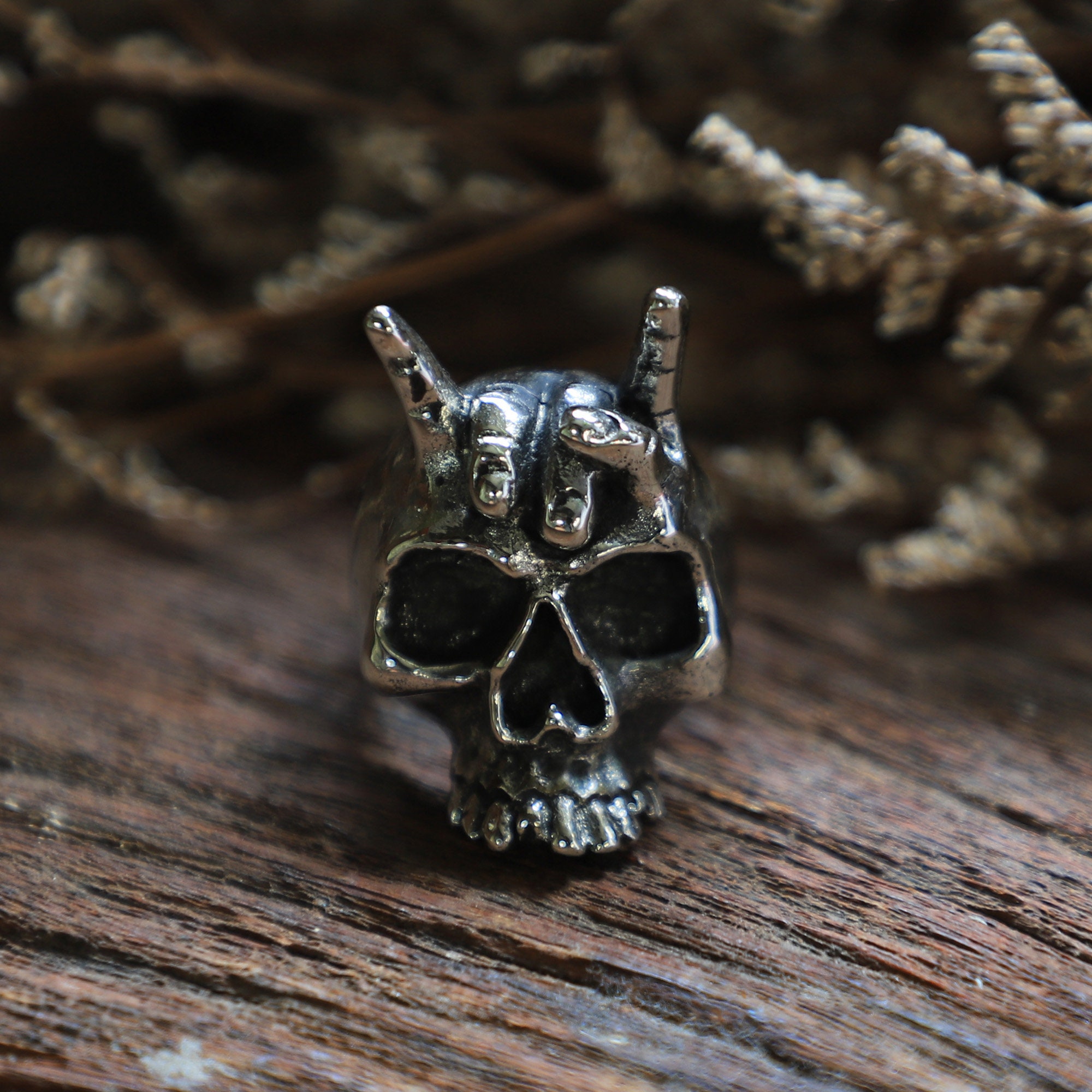 Schlüsselanhänger Totenkopf Geschenk Anhänger Skull Schädel Gothik Hörner