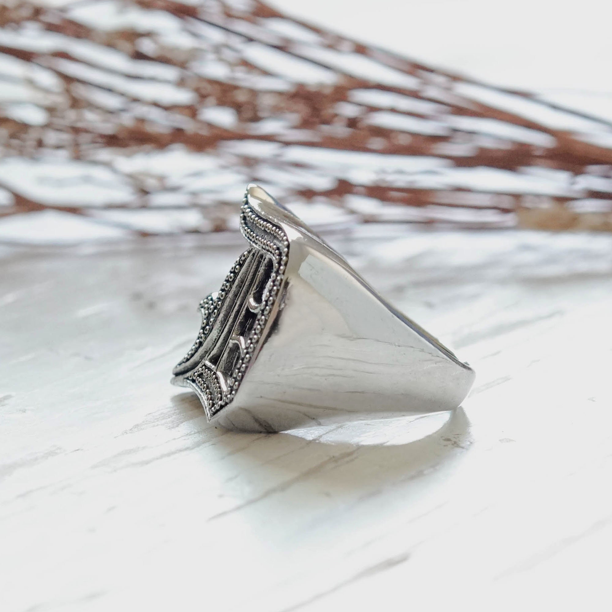 男性用D文字オールドイングリッシュリング、スターリングシルバー925製