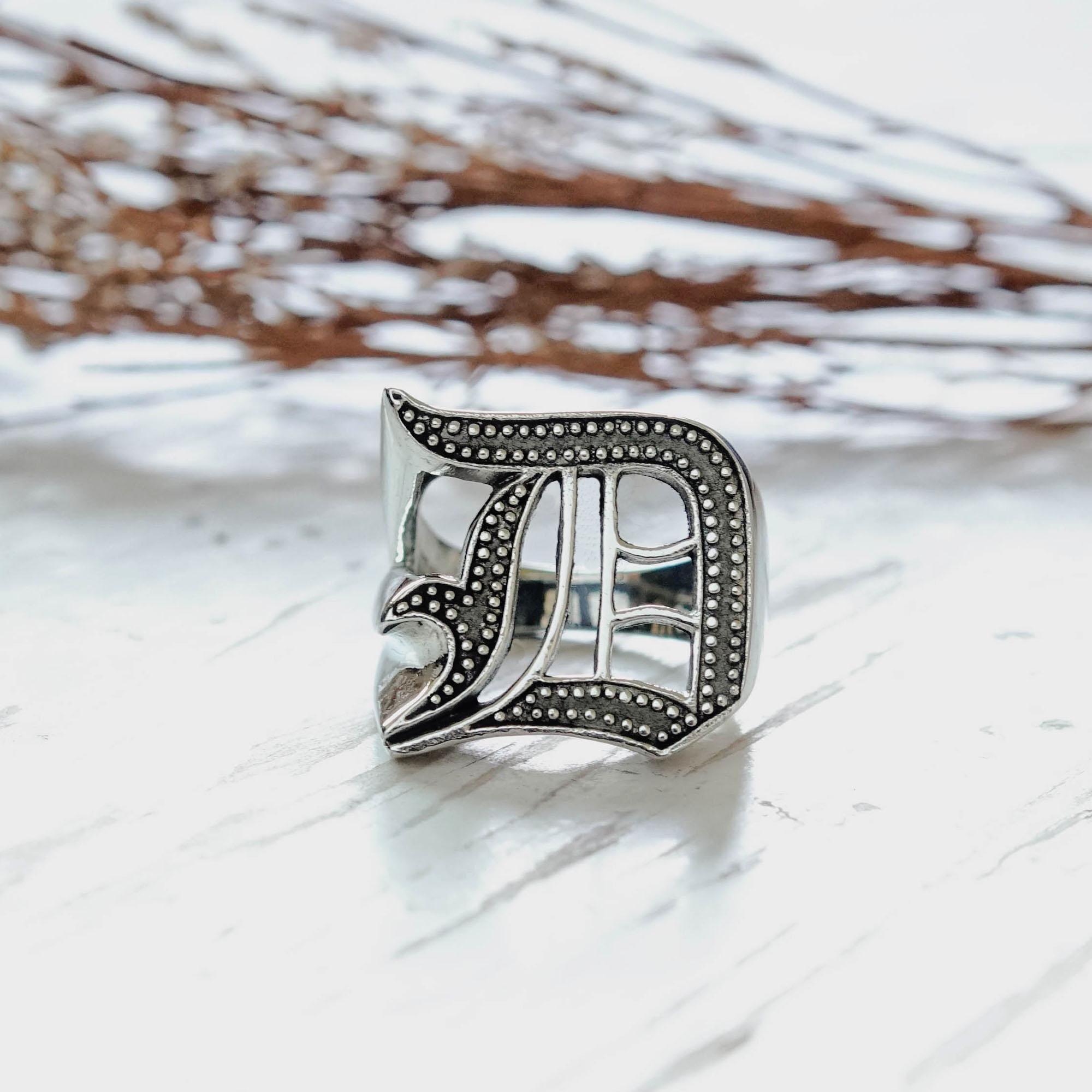 男性用D文字オールドイングリッシュリング、スターリングシルバー925製