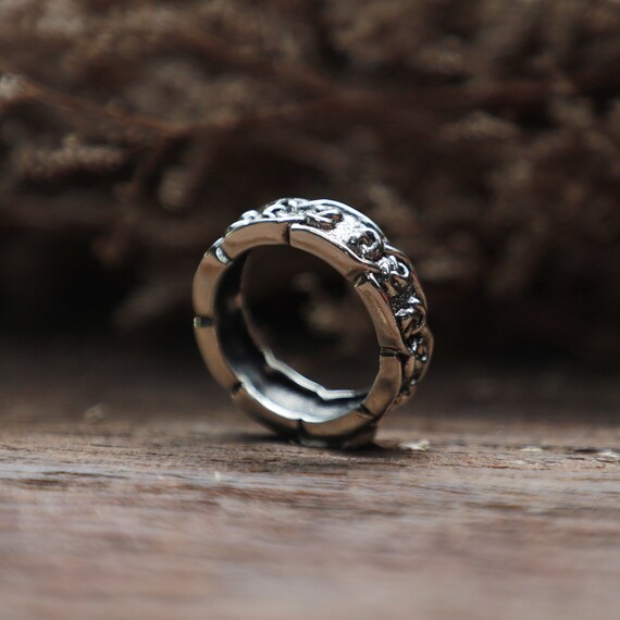 Viking thumb ring deals