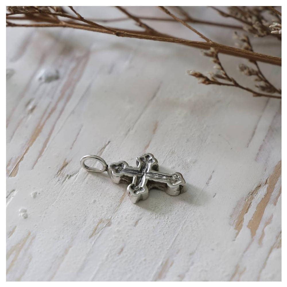 Buy Gothic Cross Pendant Necklace for Unisex Made of Sterling 