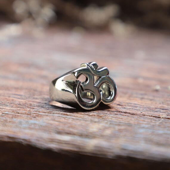 Om Symbol Ring for Unisex Made of Sterling Silver 925 Yoga Hindu