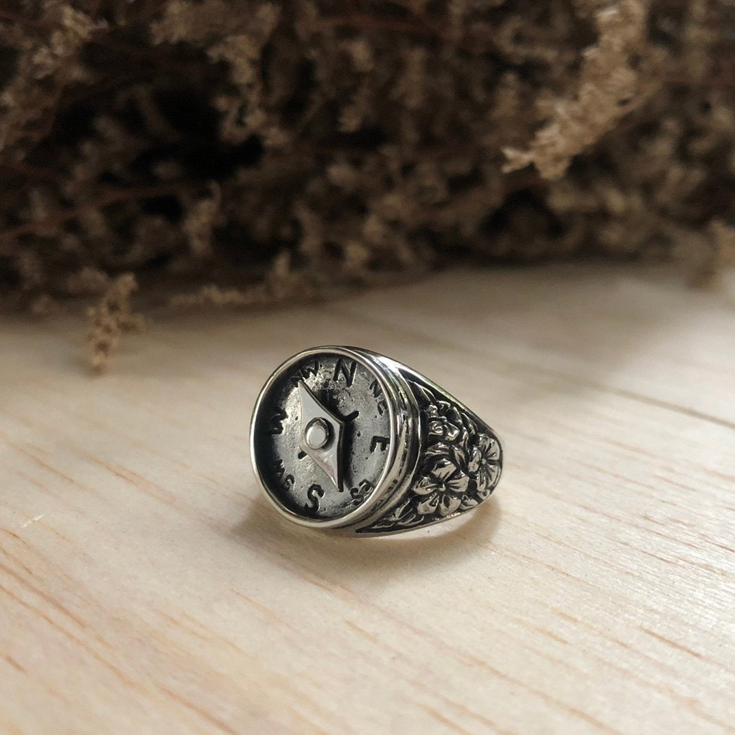 Compass rose ring for women made of sterling silver 925 | Etsy