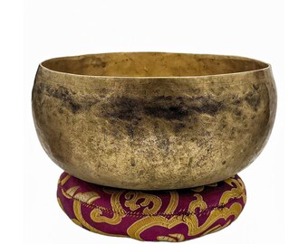 Handmade Tibetan Singing Bowl Spiritual Awakening Nepal Meditation Room Decor Gift Bowl Yoga Accessories (7")