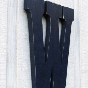 Crèche en bois grand mur lettre W en détresse bleu marine, 12" enfants chambre Chambre d’enfant Decor Photo Prop détresse lettre en bois rustique.