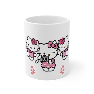 Taza Hello Kitty Camera Trio / Linda ilustración de gato de Sanrio