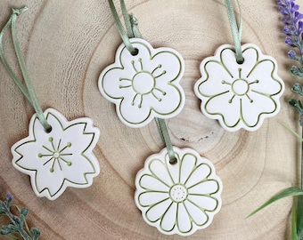 Essential Oil Ornament, Oil Diffuser, Clay Diffuser, Flower Diffuser, Aromatherapy Gift, Yoga Gift, Gift for Friend