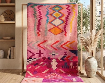 Tapis marocain rose fait main - Authentique tapis berbère Boujaad - Tapis en laine fuchsia éclatant et multicolore - Motif tribal unique pour la décoration du salon