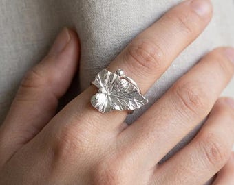 Anillo de hoja, joyería de hoja de plata de ley, anillo llamativo para mujer, anillo inspirado en la naturaleza, joyería botánica, anillo ajustable, anillo minimalista
