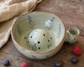 Ceramic Berry Bowl Fruit Colander – Handcrafted Lavender Berry Washer with Drain Dome, Cottagecore Gift for Her