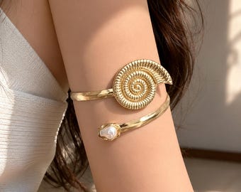Brazalete con forma de estrella de mar y concha, brazalete dorado para la parte superior del brazo, joyería playera, brazalete de sirena costero, brazalete abierto, regalo de boda bohemio para mujer