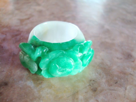 Floral Carved 2 Tone WHITE GREEN JADE Saddle Ring… - image 9