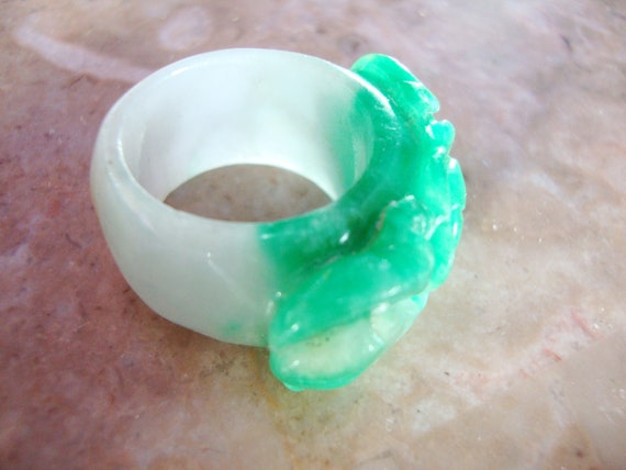 Floral Carved 2 Tone WHITE GREEN JADE Saddle Ring… - image 5