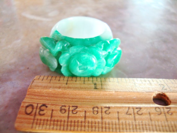 Floral Carved 2 Tone WHITE GREEN JADE Saddle Ring… - image 4