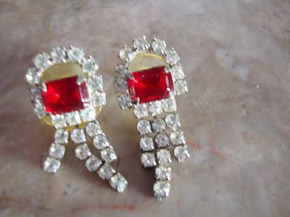 Gorgeous VINTAGE DECO RUBY Glass Step Cut Rectang… - image 8