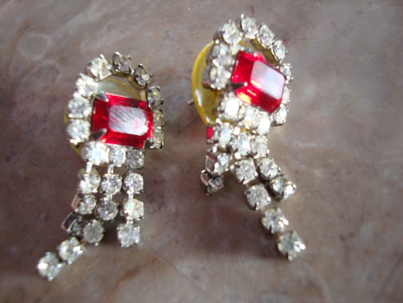 Gorgeous VINTAGE DECO RUBY Glass Step Cut Rectang… - image 2