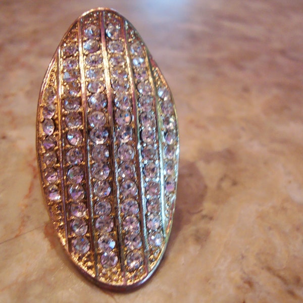 HUGE GOLD PAVE Curved Metal Sparkling Rhinestone Knuckle Bump Bling Cocktail Ring Size 8