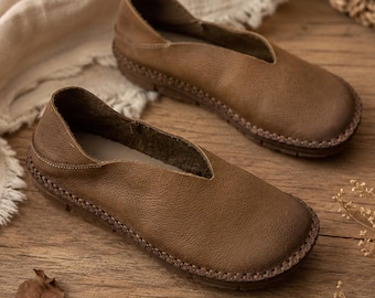 Soft Leather Flats for Women Handmade Vintage Shoes Genuine Cowhide Slip On Shoes Minimalist Comfortable Office Travel Casual Shoes